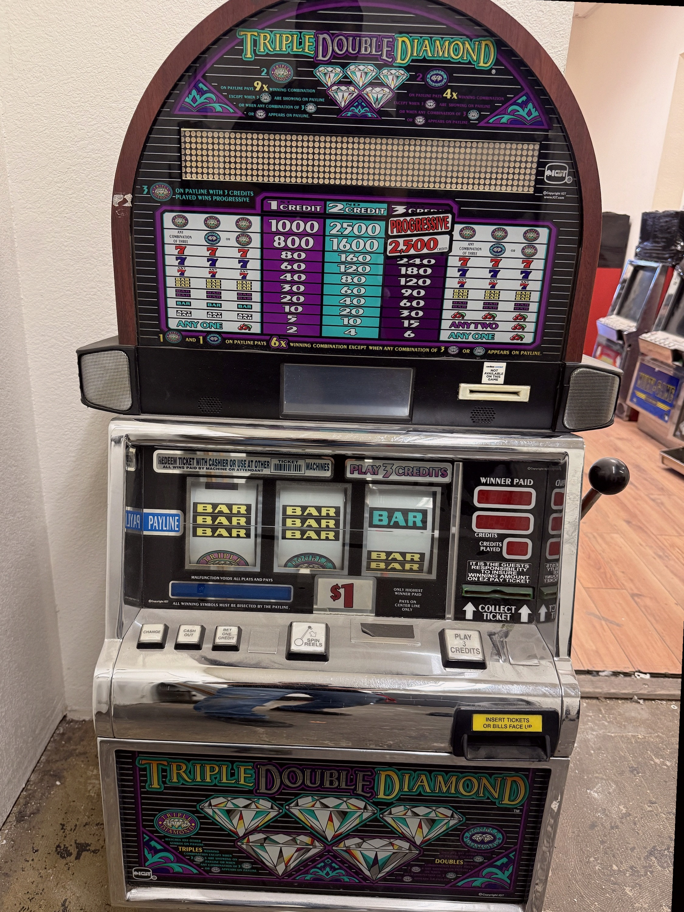 IGT S2000 Reel Spinner Triple Double Diamond 3 Coin